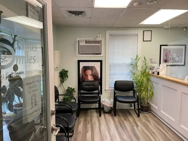 Saugus Smiles - Dentistry - Professional dental clinic exterior with modern facilities
