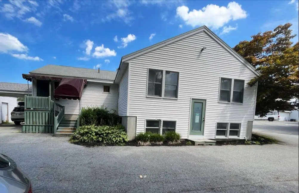 Lakeview Family Dentists - Professional dental clinic exterior with modern facilities