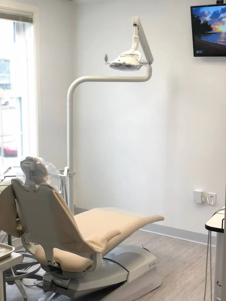 Dracut Family Dentistry - Professional dental clinic exterior with modern facilities