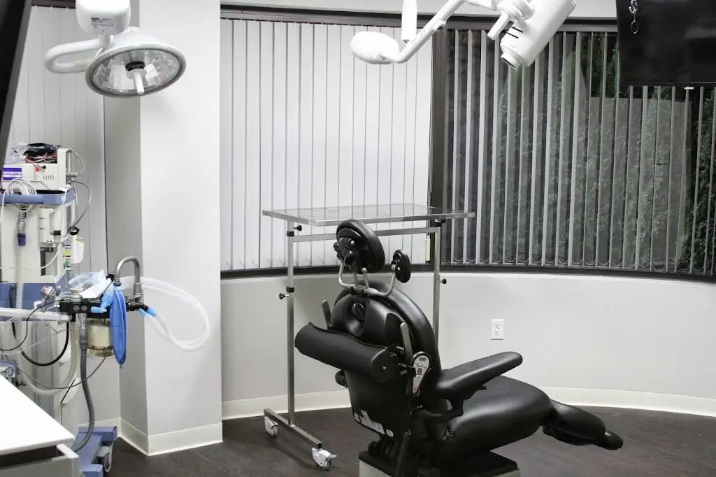 Burlington Oral & Facial Surgery Center - Professional dental clinic exterior with modern facilities