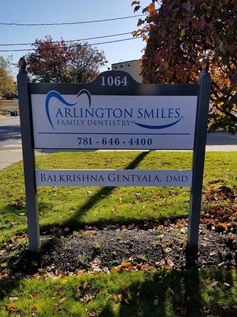 Arlington Smiles - Family Dentistry - Professional dental clinic exterior with modern facilities