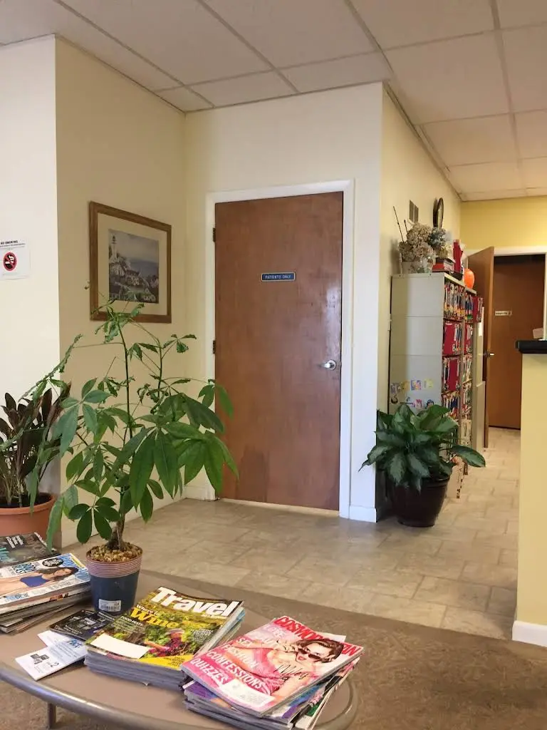 Bristol Dental Group Pc - Professional dental clinic exterior with modern facilities