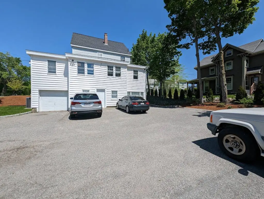 Woburn Dental Group, PC - Professional dental clinic exterior with modern facilities