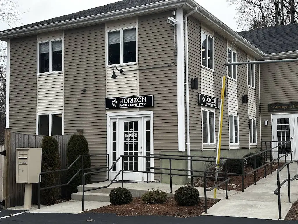 Horizon Family Dentistry - Professional dental clinic exterior with modern facilities