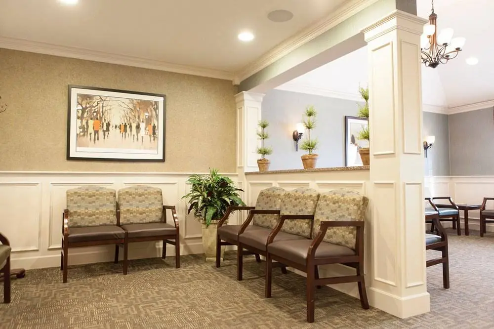 Dental Health Professionals - Professional dental clinic exterior with modern facilities