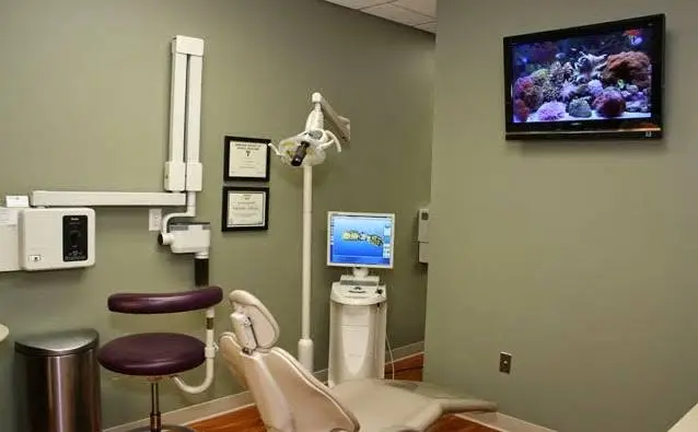 Smile Life Dental - Professional dental clinic exterior with modern facilities