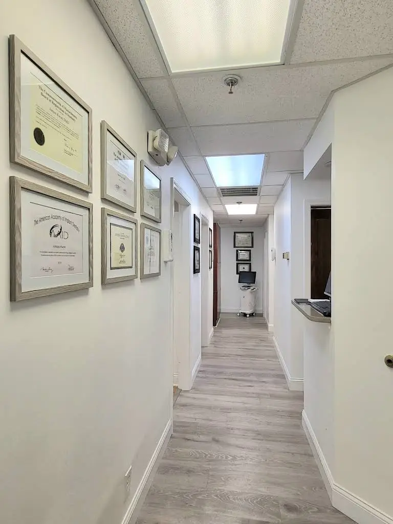 Foreon Dental & Implant Studio Danvers - Professional dental clinic exterior with modern facilities