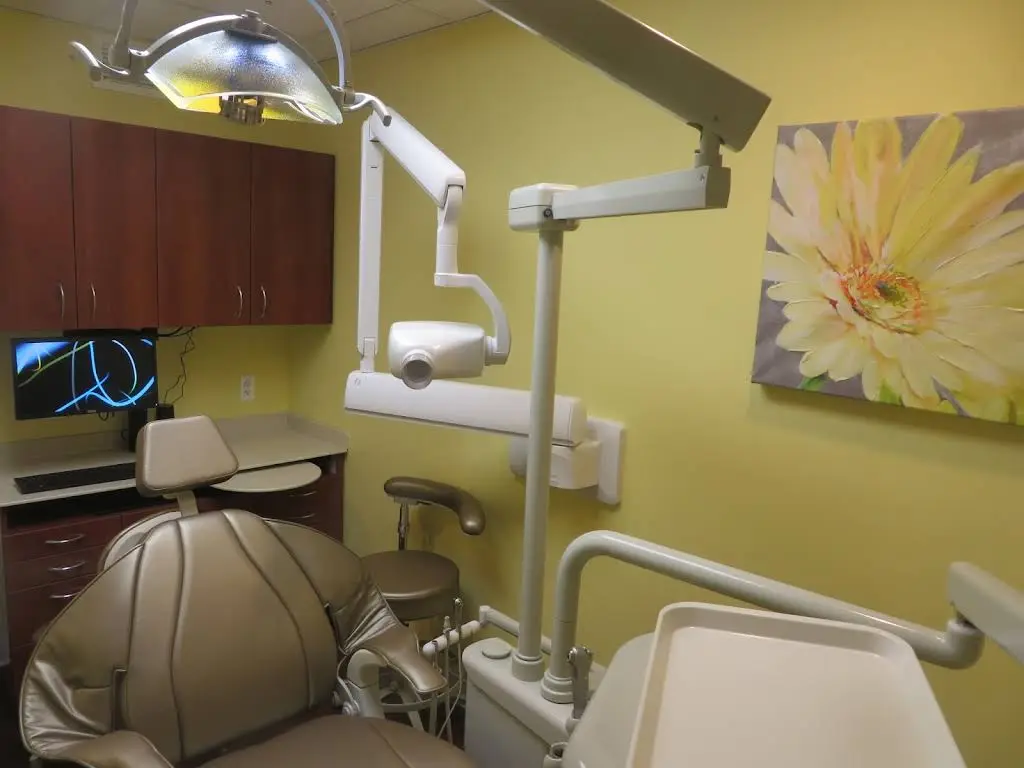 Precious Smiles of Danvers - Professional dental clinic exterior with modern facilities