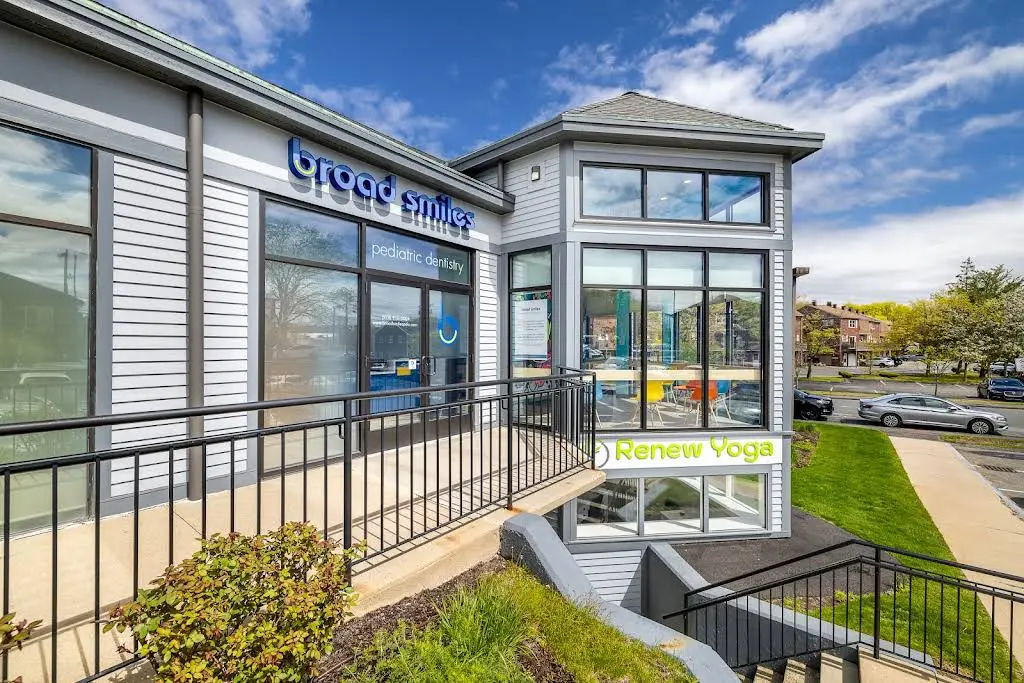 Broad Smiles Pediatric Dentistry & Orthodontics