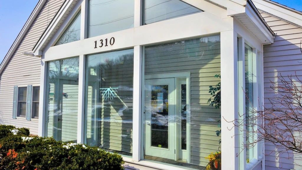 Elite Endodontics of NH - Professional dental clinic exterior with modern facilities