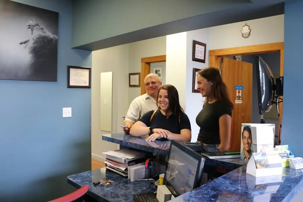 Aleris Salem Dental Center - Professional dental clinic exterior with modern facilities