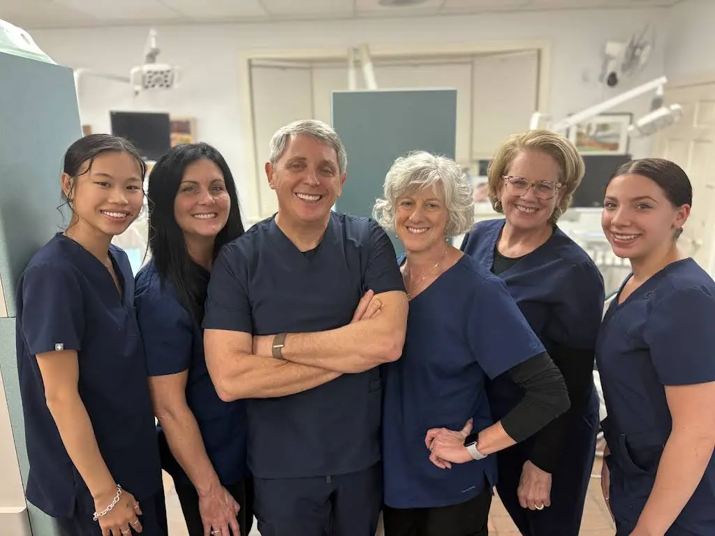 Lipkowitz Dental Associates - Professional dental clinic exterior with modern facilities