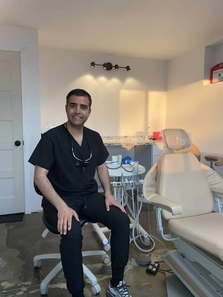 AviSina Dental Care