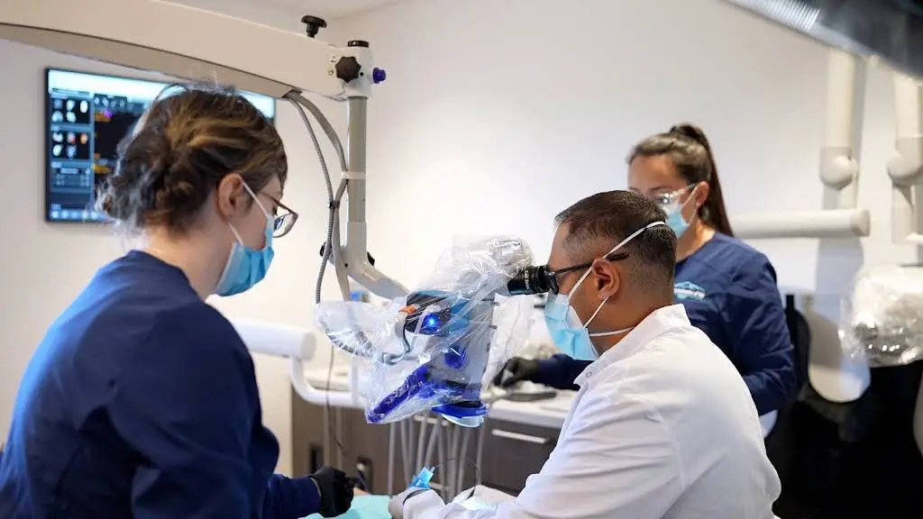 Elite Endodontics of NH - Professional dental clinic exterior with modern facilities