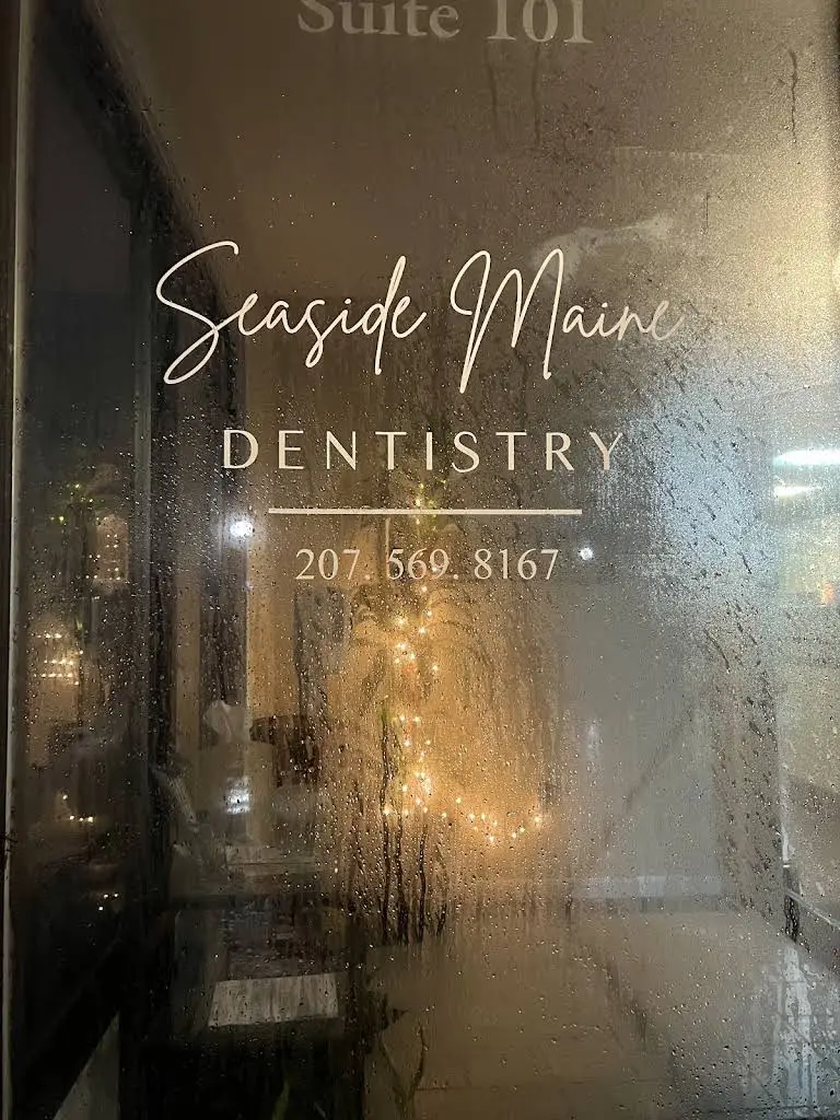 Seaside Maine Dentistry - Professional dental clinic exterior with modern facilities