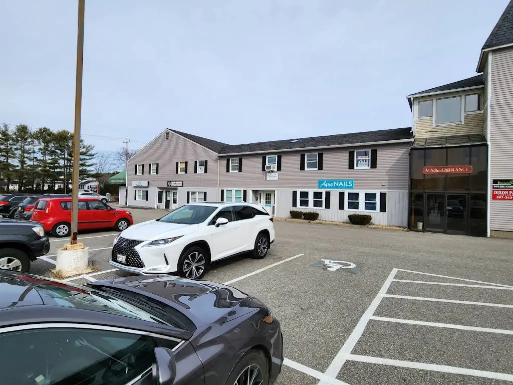 Denture Crafters LLC - Professional dental clinic exterior with modern facilities
