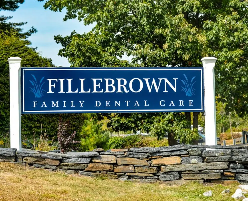 Ravine Dental - Professional dental clinic exterior with modern facilities