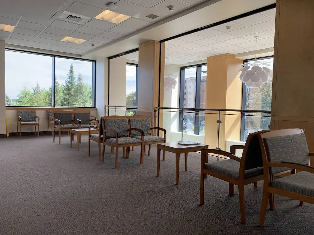 UNE Oral Health Center - Professional dental clinic exterior with modern facilities