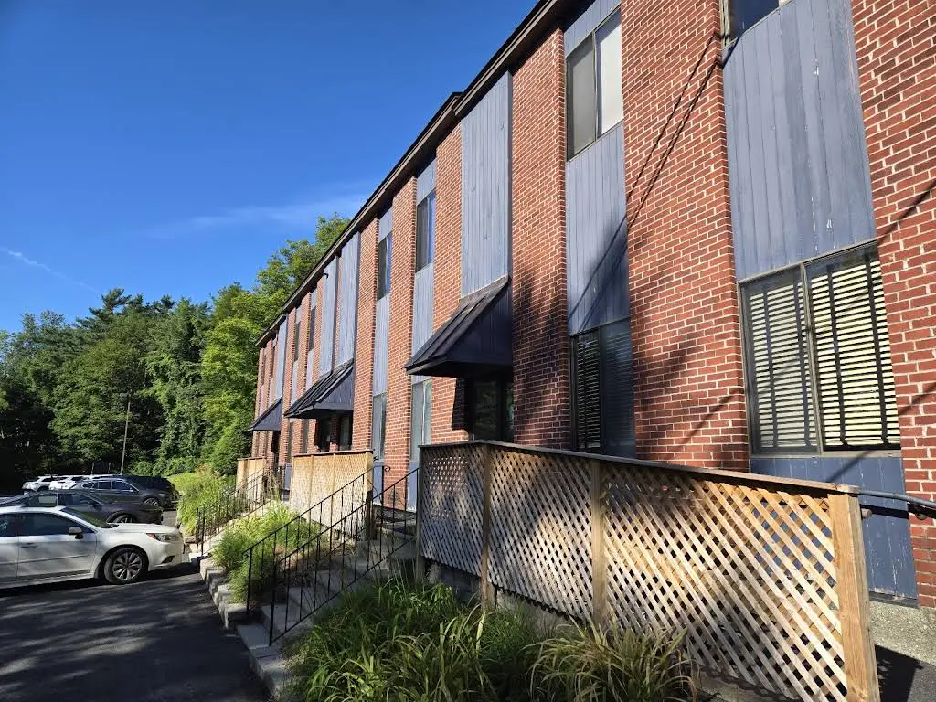 Lebanon Dental Center - Professional dental clinic exterior with modern facilities