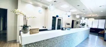 Le Dental Care of Elk Grove
