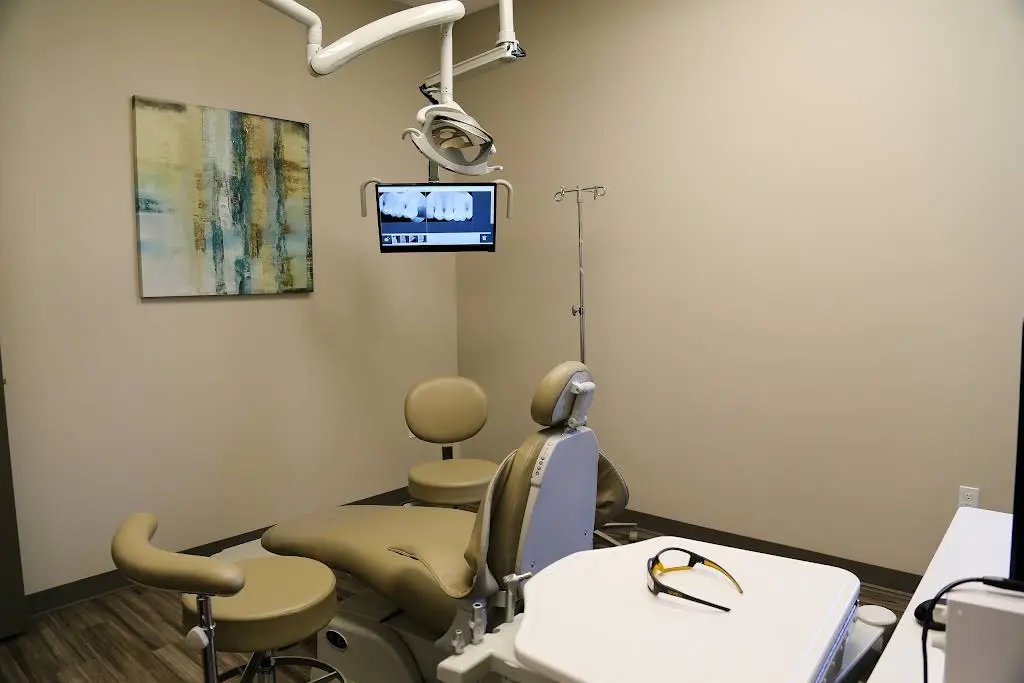 Sacramento Valley Dental Specialists - Professional dental clinic exterior with modern facilities