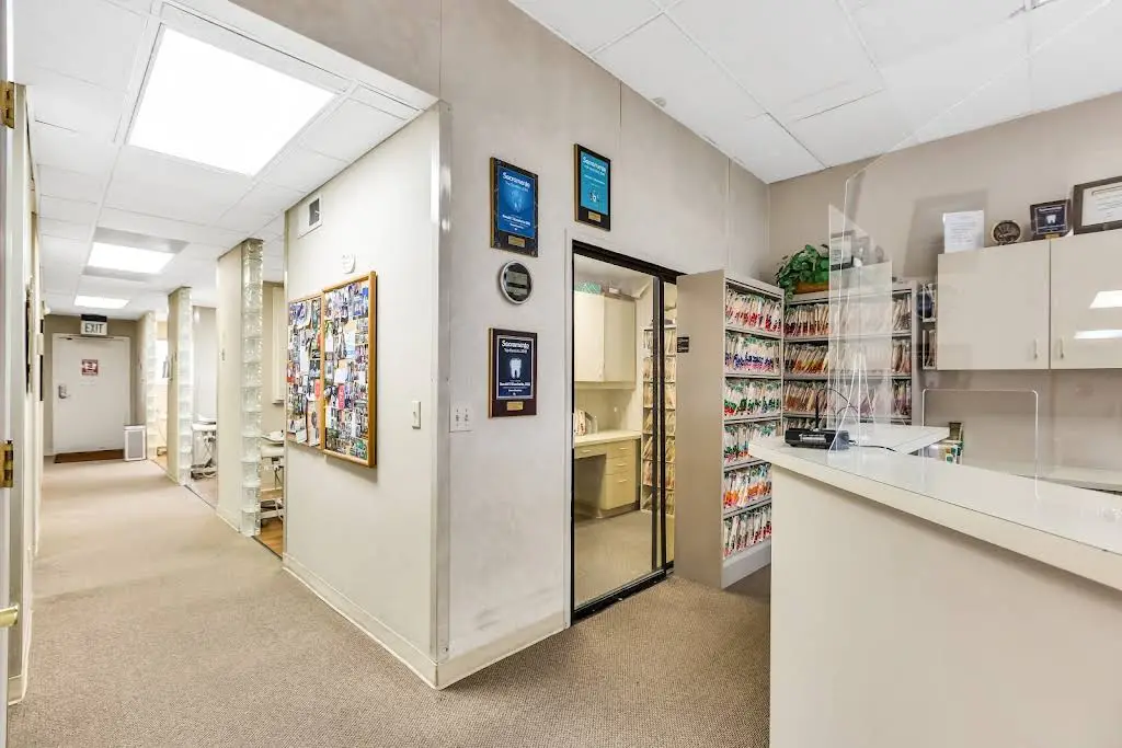 Ronald T Blanchette DDS