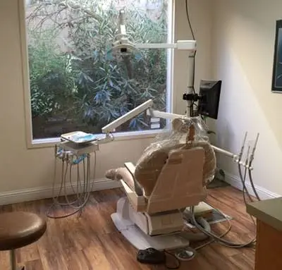 Family Dental Group - Dr. Kumar Ramalingam - Professional dental clinic exterior with modern facilities