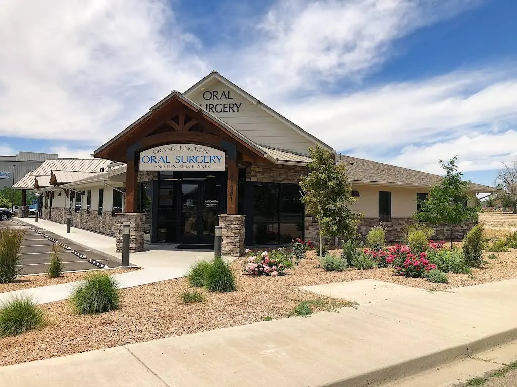 Grand Junction Oral Surgery - Professional dental clinic exterior with modern facilities