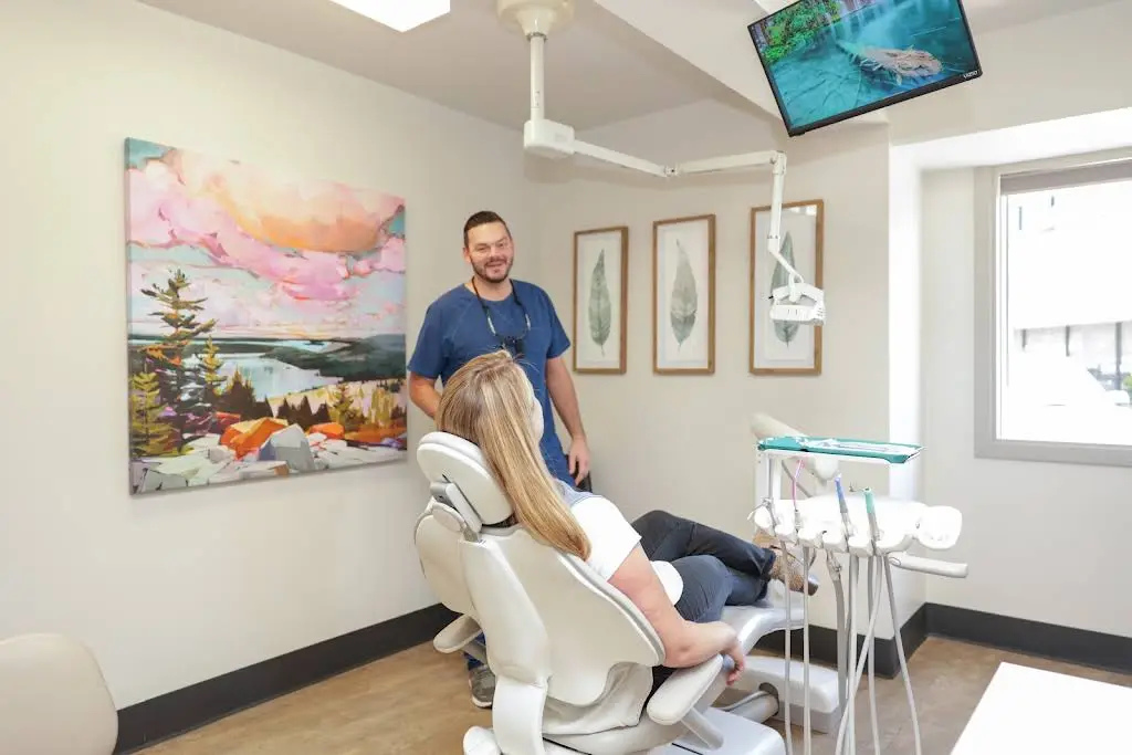 Glenpool Dentistry - Professional dental clinic exterior with modern facilities