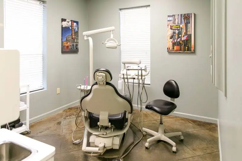 Bruce A. Denney DDS - Professional dental clinic exterior with modern facilities