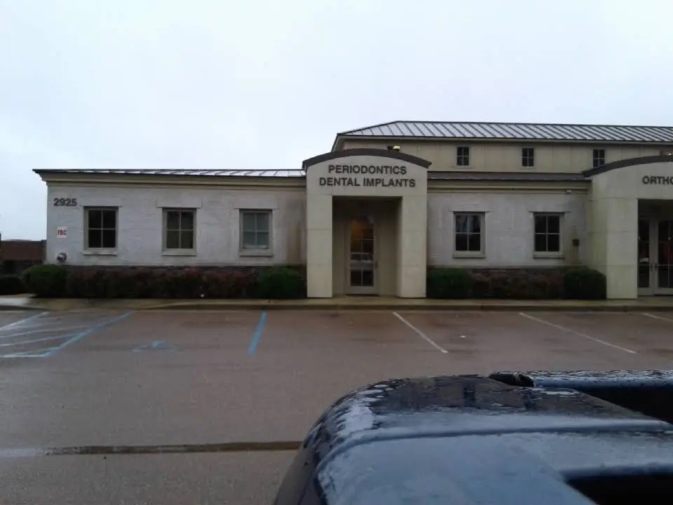 Fowler Dental Implants & Periodontics - Professional dental clinic exterior with modern facilities