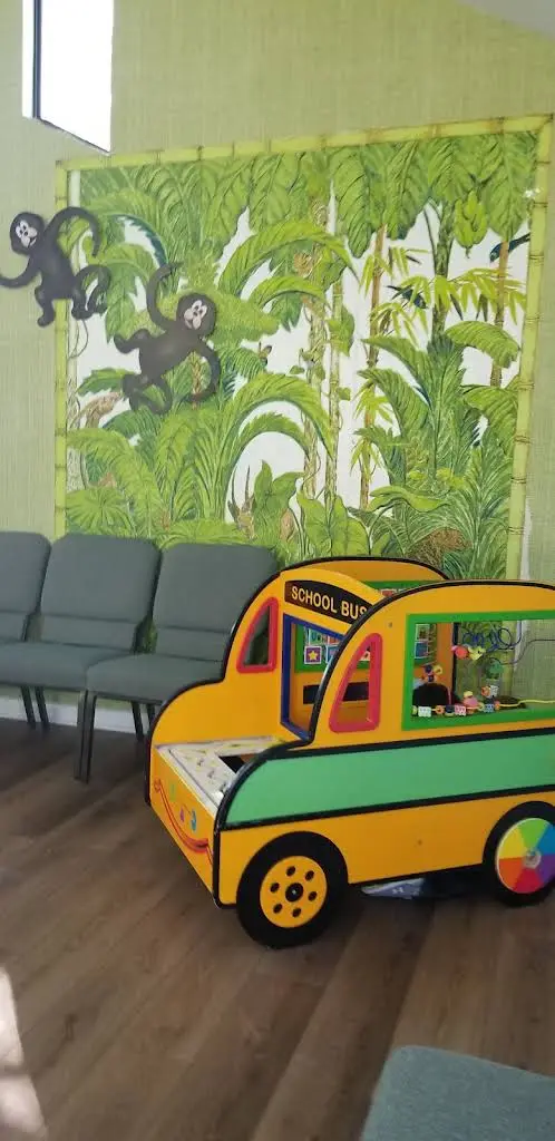 Pediatric Dental Care “Dr. Buzz” 🦷 - Professional dental clinic exterior with modern facilities