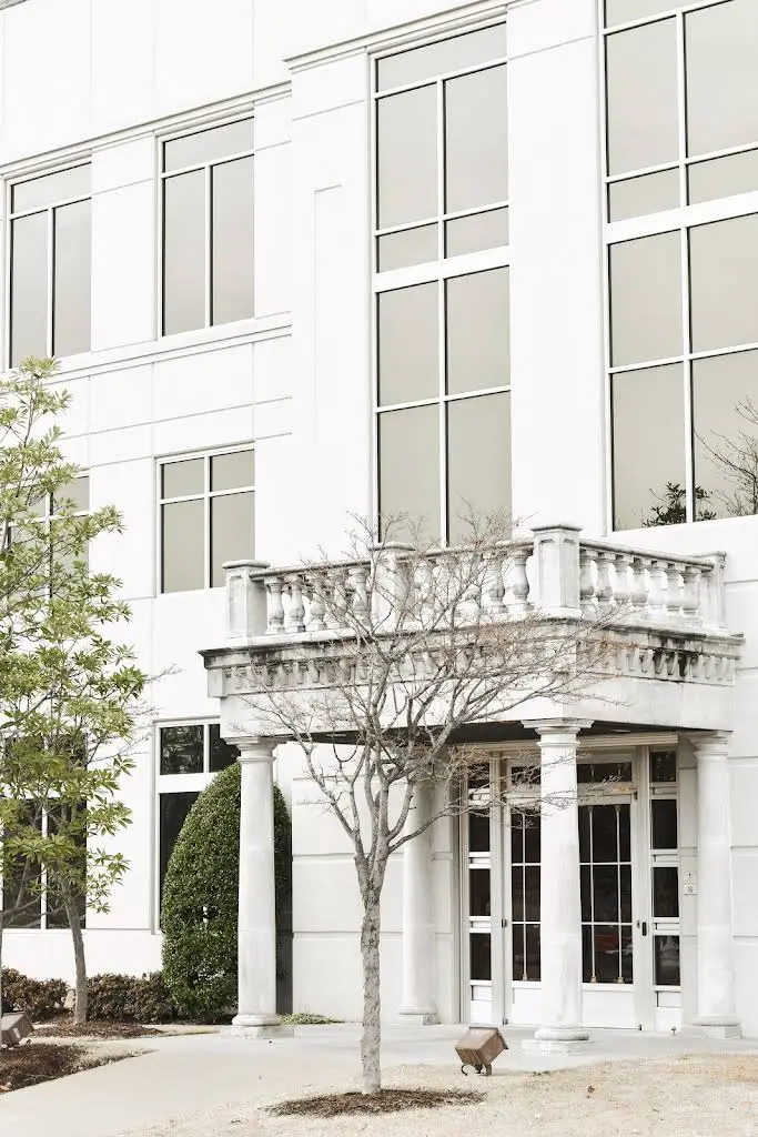 Dental Implant Aesthetic Center