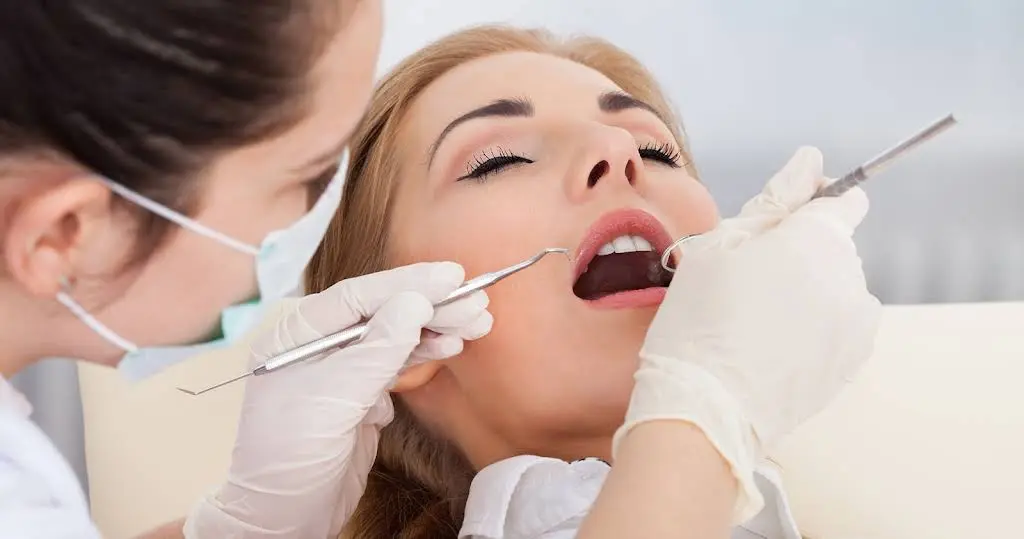 David W Melton DDS