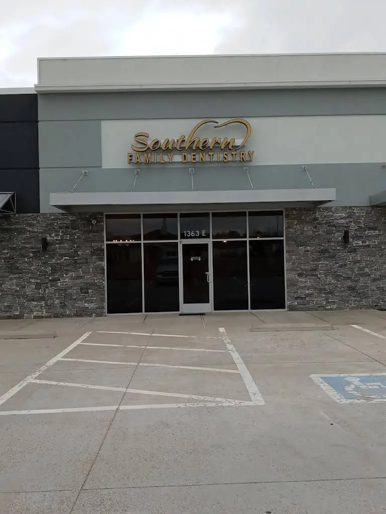 Southern Family Dentistry - Professional dental clinic exterior with modern facilities
