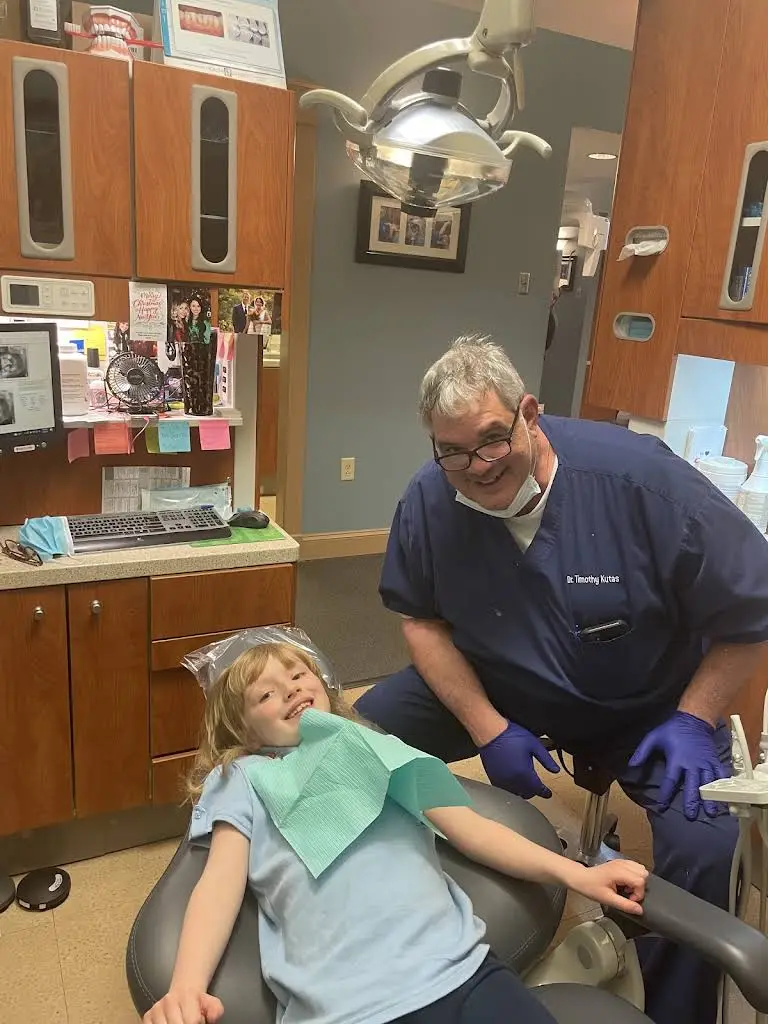 Kutas Dentistry / Timothy W. Kutas, DDS - Professional dental clinic exterior with modern facilities