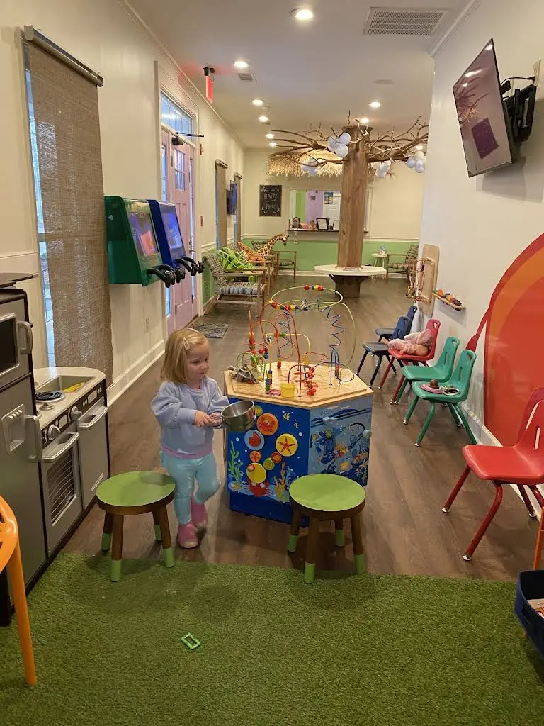 Statesboro Pediatric Dentistry - Professional dental clinic exterior with modern facilities