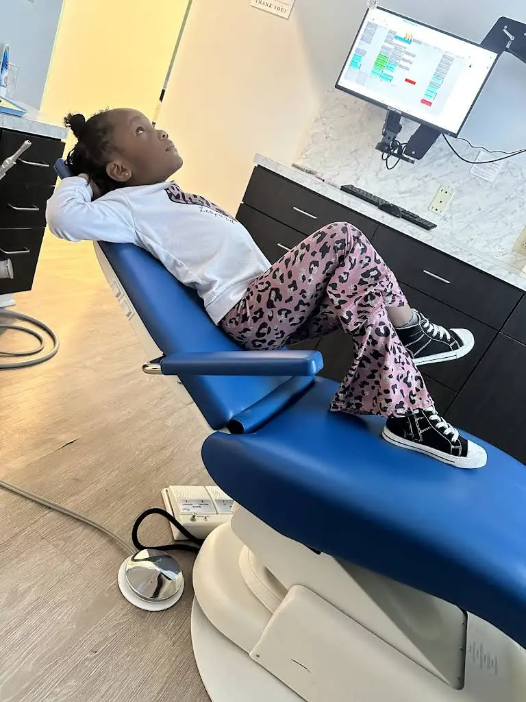 Surfside Kids Pediatric Dentistry - Professional dental clinic exterior with modern facilities