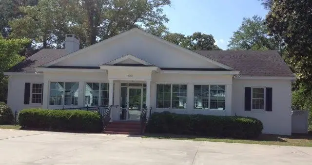 Stevens G. Hill DMD, LLC - Professional dental clinic exterior with modern facilities