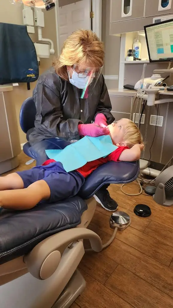William H. Dellinger Jr., DDS PC - Professional dental clinic exterior with modern facilities