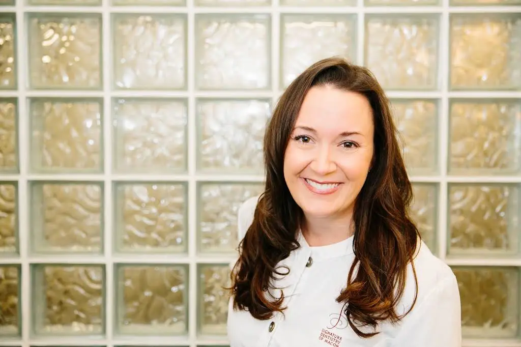 Signature Dentistry of Macon - Professional dental clinic exterior with modern facilities