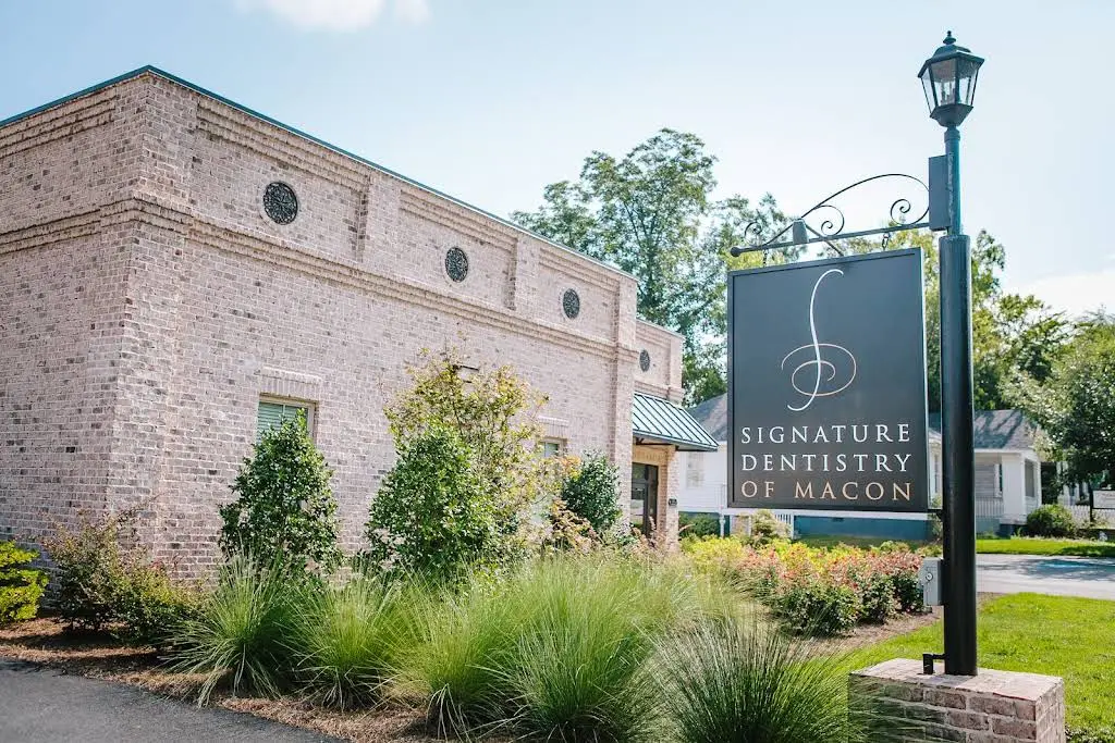 Signature Dentistry of Macon