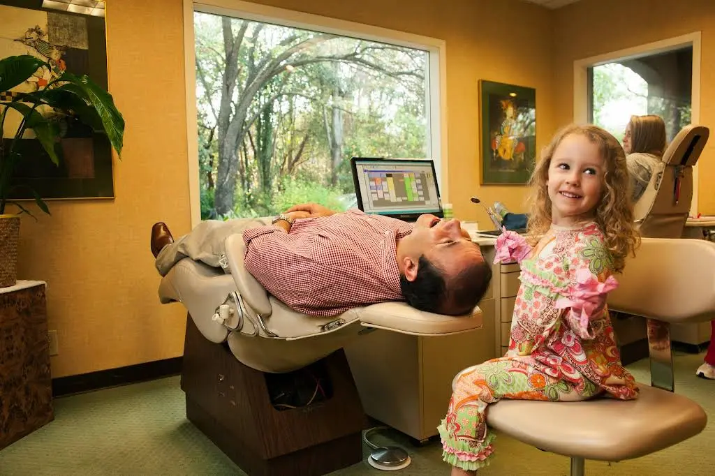 Smaha Orthodontics - Professional dental clinic exterior with modern facilities