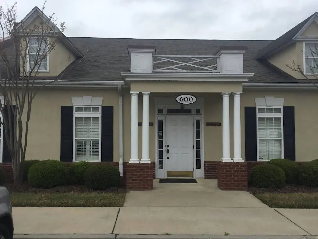 Mixon Family And Cosmetic Dentistry