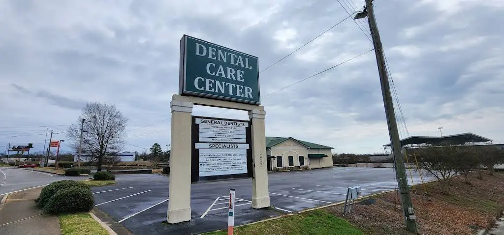 Dental Care Center Macon - Professional dental clinic exterior with modern facilities
