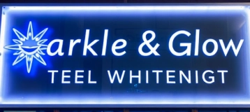 Sparkle and Glow Teeth Whitening