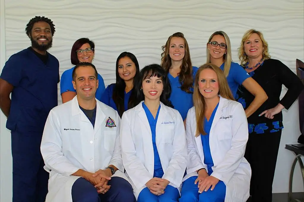 Fantastic Dental Arts: Dr. Queanh Phan DMD - Professional dental clinic exterior with modern facilities