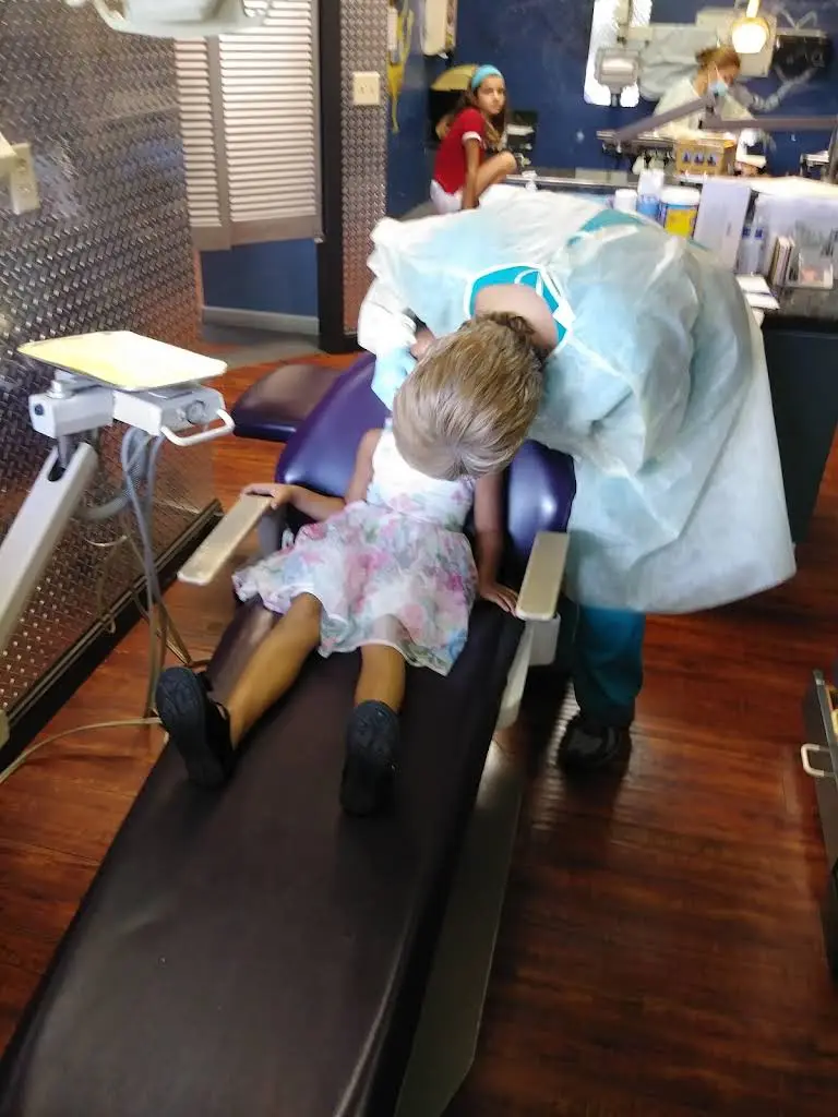 A Dentist Just For Kids - Wellington & Boca - Dr. Francisco Jimenez, DDS