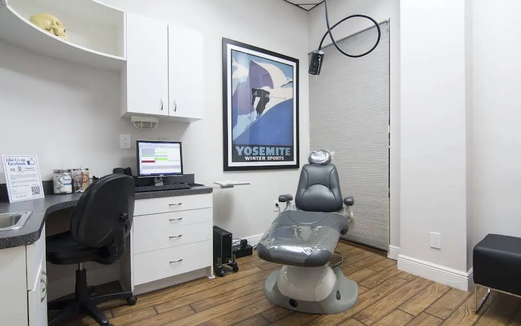 Wellington Oral Surgery - Professional dental clinic exterior with modern facilities
