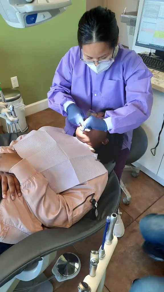 Young n' Royal Children's Dentistry